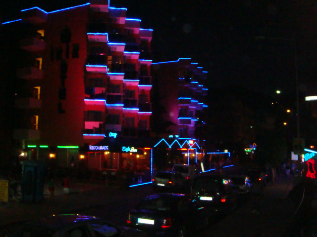 Kleopatra İkiz Otel